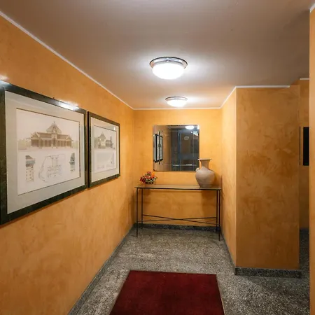 R Quercia House Apartman *
